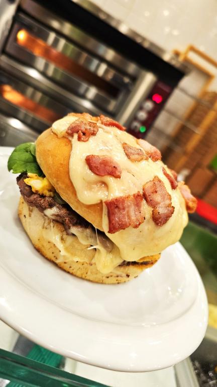 Burger petit délire perso par Pizz Express